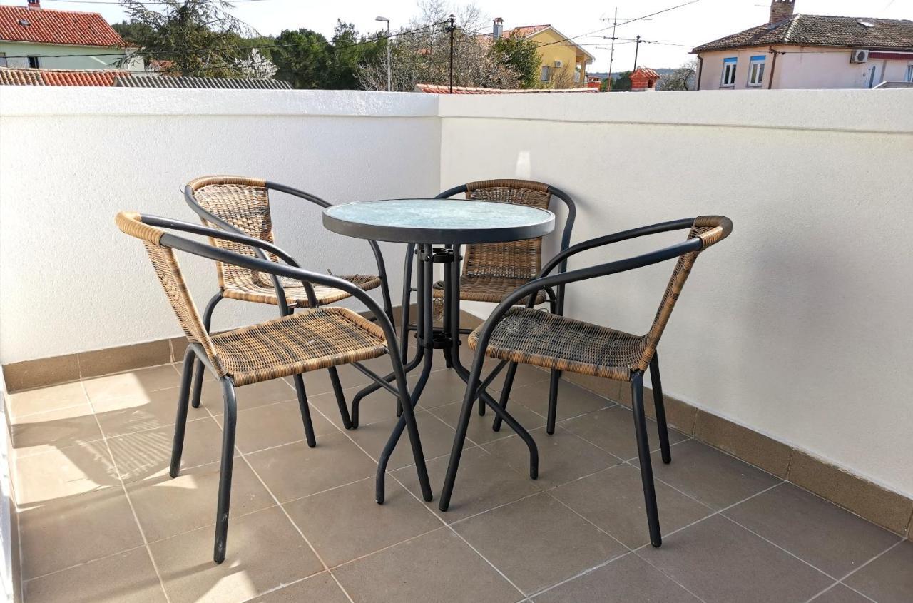 Apartment Marcelo Помер Екстериор снимка